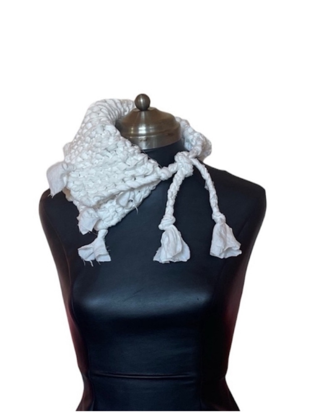 White Structured collar - Picture 2 of 16